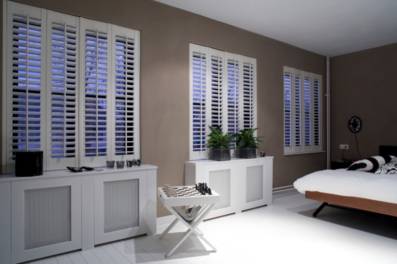 JASNO shutters slaapkamer